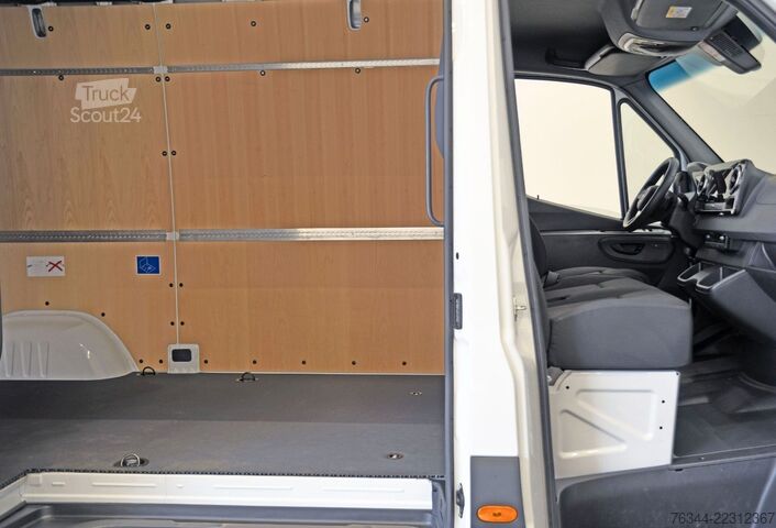 Hög tak skåpbil MERCEDES-BENZ Sprinter 317 CDI MR L2H2 Automatik Klima LED#260