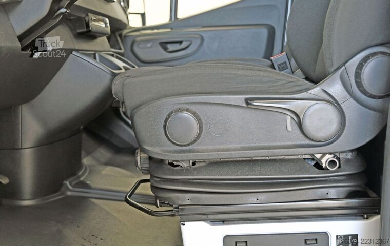 Hög tak skåpbil MERCEDES-BENZ Sprinter 317 CDI MR L2H2 Automatik Klima LED#260