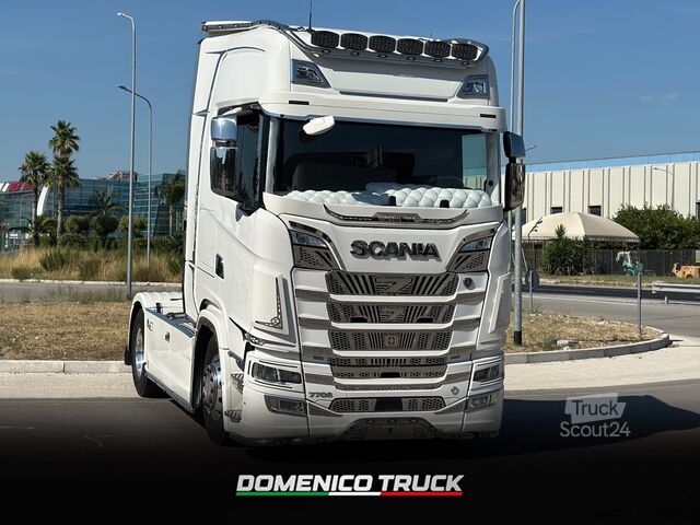 Standard nyergesvontató SCANIA 770S