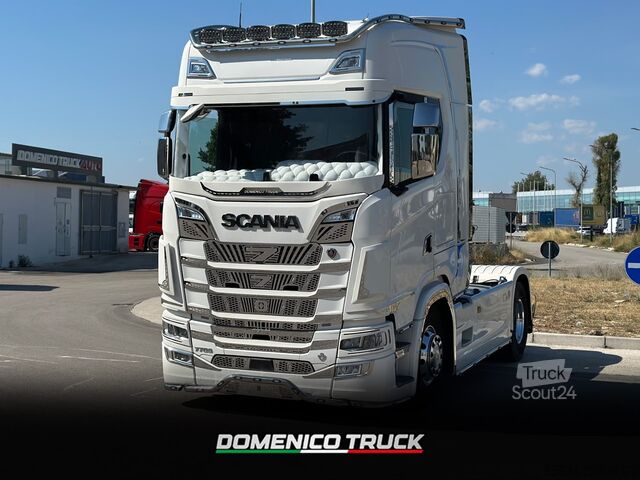 Standard nyergesvontató SCANIA 770S