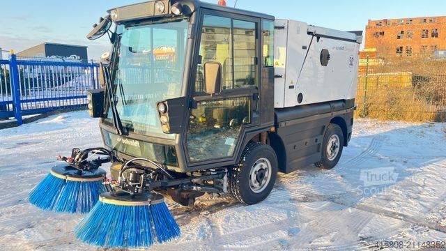 Özelleştirilmiş panelvan SCHMIDT Swingo 200+ Kehrmaschine Sweeper