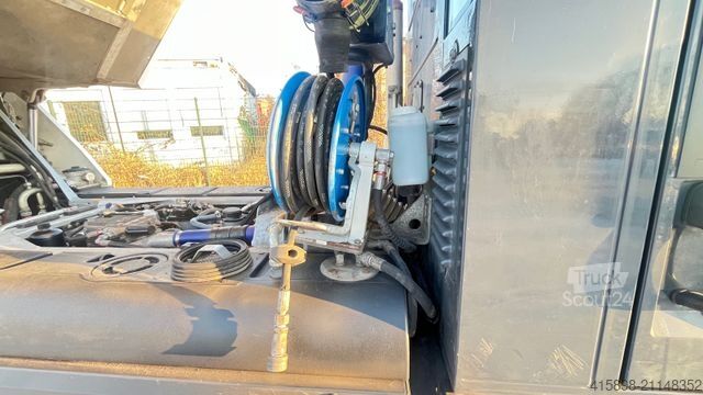 Özelleştirilmiş panelvan SCHMIDT Swingo 200+ Kehrmaschine Sweeper