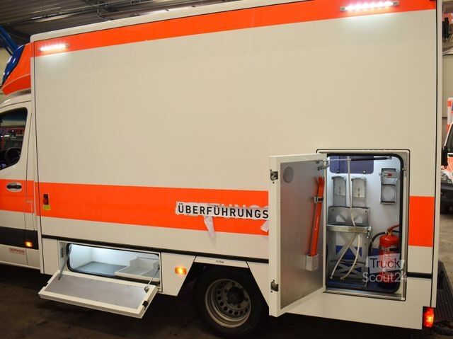 Camion de pompiers MERCEDES-BENZ Sprinter Rettungswagen