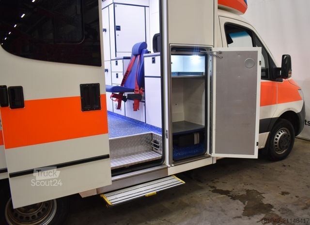 Camion de pompiers MERCEDES-BENZ Sprinter Rettungswagen