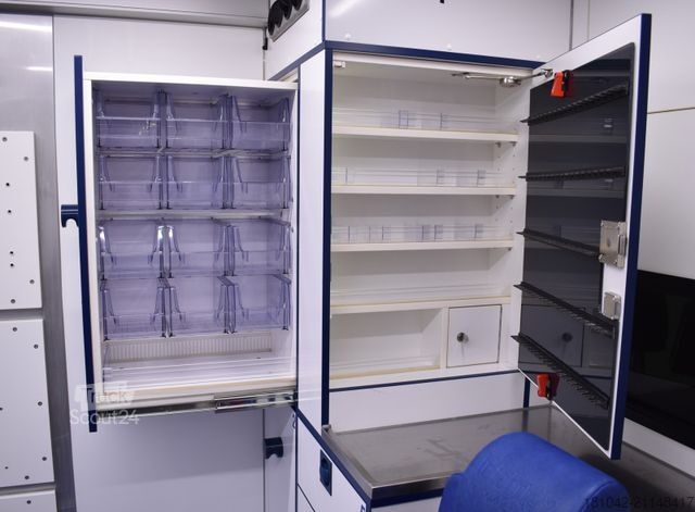 Camion de pompiers MERCEDES-BENZ Sprinter Rettungswagen