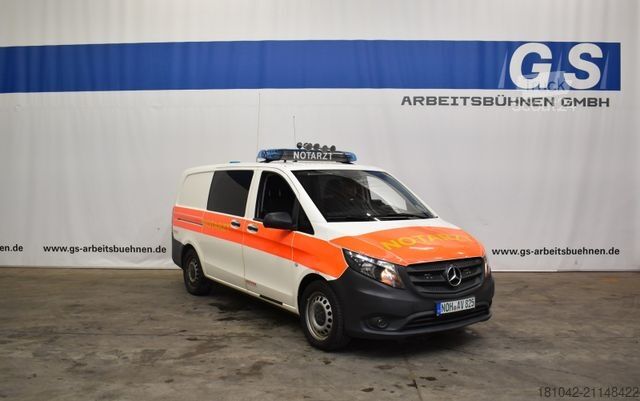 Camion de pompiers MERCEDES-BENZ Vito 4x4 Notarzt Einsatzfahrzeug NEF