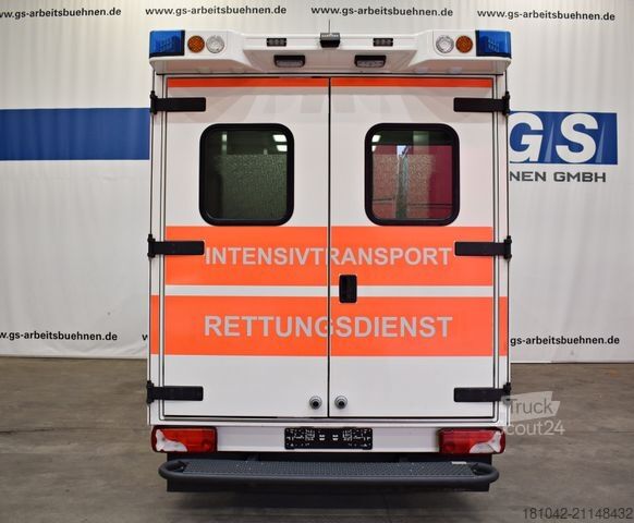 Camion de pompiers MERCEDES-BENZ MC 519 CDI RTW Rettungswagen