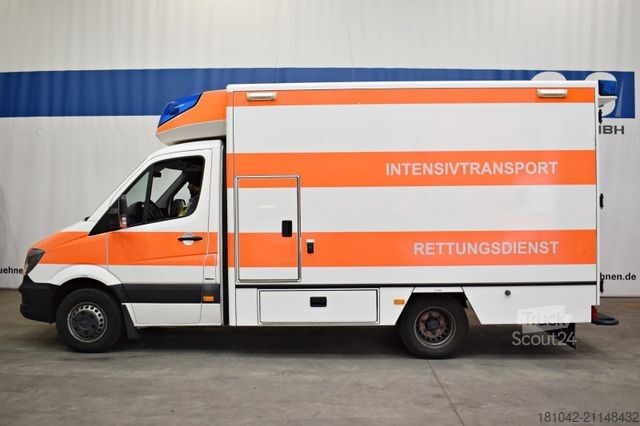 Camion de pompiers MERCEDES-BENZ MC 519 CDI RTW Rettungswagen