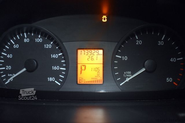 Camion de pompiers MERCEDES-BENZ Mercedes Benz Sprinter RTW Rettungswagen