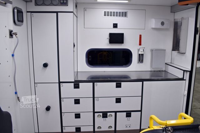 Camion de pompiers MERCEDES-BENZ Mercedes Benz Sprinter RTW Rettungswagen