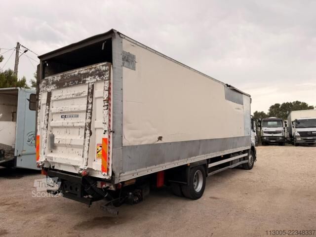 Камион-фургон Mercedes-Benz Axor 1829