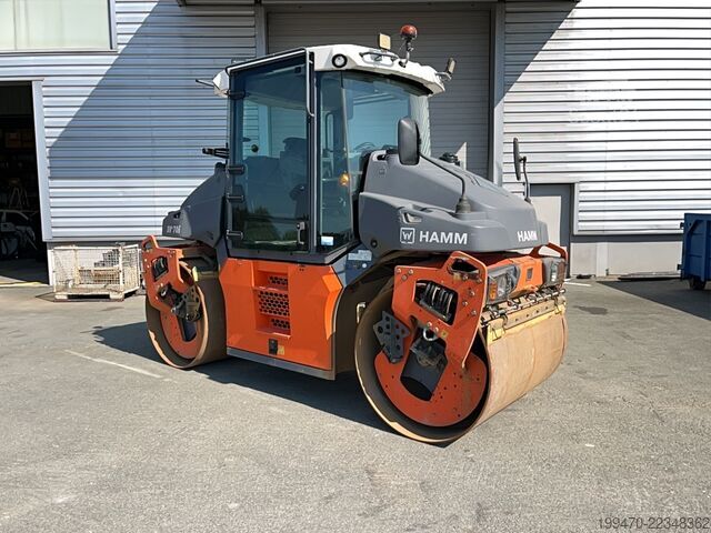 مدحلة ترادفية Hamm DV+ 70i VV-S