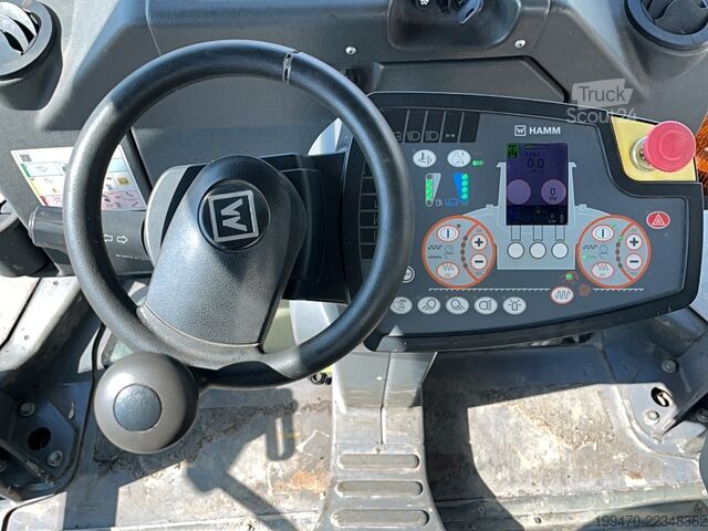 مدحلة ترادفية Hamm DV+ 70i VV-S