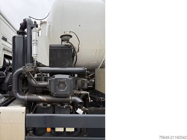 Speciallastbil MAN TGA 26.360 6x2-4 BL TGA 26.360 6x2-4 BL, Kroll Saug- und Druckaufbau, ca. 14m³