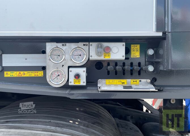 Semirimorchio ribassato Faymonville 2-A-Tiefbett-Pendelachsen-Bolzen-Laschen