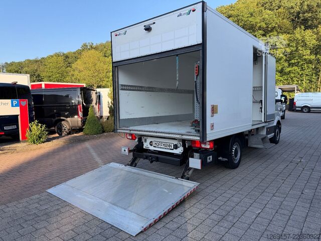 Dėžinis furgonas VOLKSWAGEN Crafter Koffer 3,5t Ladebordwand *AHK 3t*