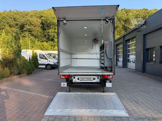 Dėžinis furgonas VOLKSWAGEN Crafter Koffer 3,5t Ladebordwand *AHK 3t*