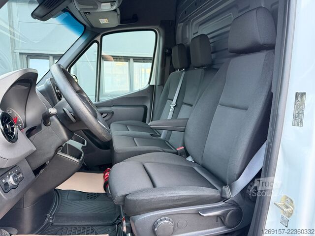Furgone MERCEDES-BENZ Sprinter 319 CDI V6 Kasten 3,5t RWD L3H2