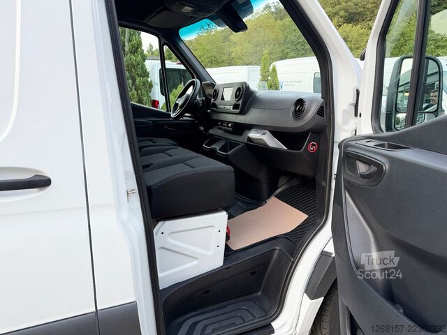Kassevogn MERCEDES-BENZ Sprinter 319 CDI V6 Kasten 3,5t RWD L3H2