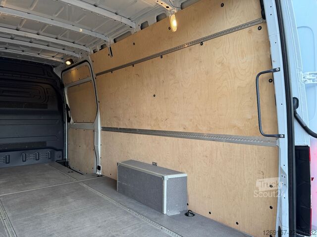 Kassevogn MERCEDES-BENZ Sprinter 319 CDI V6 Kasten 3,5t RWD L3H2