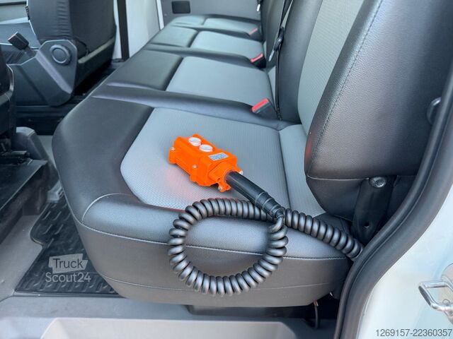 Самосвален ван VOLKSWAGEN Crafter Kipper 35 DOKA + Werkzeugbox lang FWD