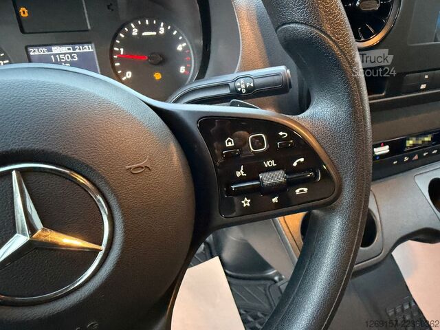Pick-up furgonas MERCEDES-BENZ Sprinter 317CDI Pritsche DoKa RWD *AHK 3500 KG*
