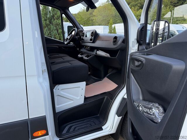 Pick-up furgonas MERCEDES-BENZ Sprinter 317CDI Pritsche DoKa RWD *AHK 3500 KG*