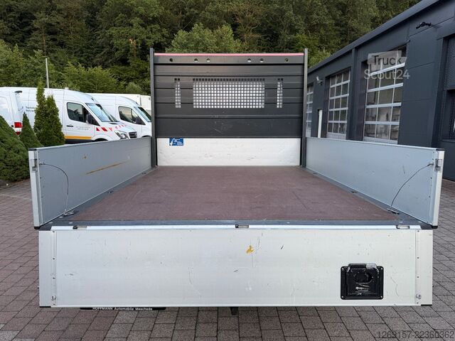 Pick-up furgonas MERCEDES-BENZ Sprinter 317CDI Pritsche DoKa RWD *AHK 3500 KG*