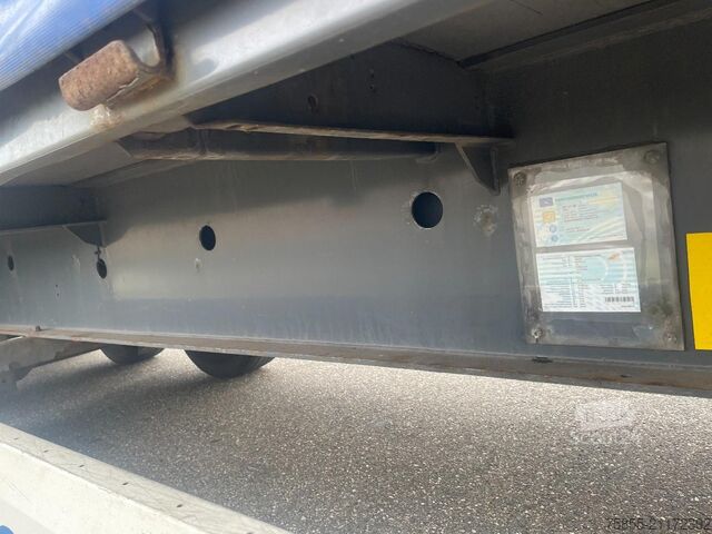 Curtain sided Krone N/A Tautliner / Coil / Discbrakes / SAF Axles /...