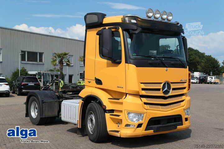 Standard dragbil MERCEDES-BENZ 1843 Antos