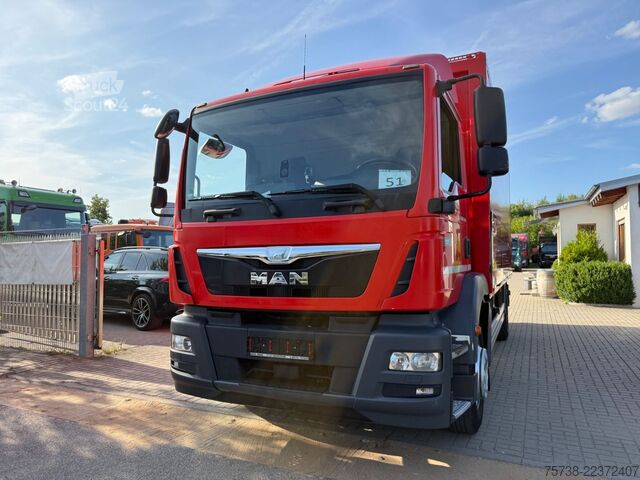 Вантажівка для напоїв MAN TGM 18.340 Getränkewagen Ewers Schwenkwandaufbau