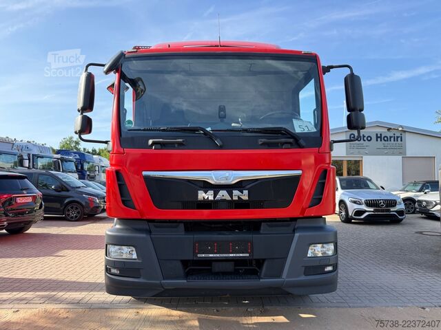 Вантажівка для напоїв MAN TGM 18.340 Getränkewagen Ewers Schwenkwandaufbau