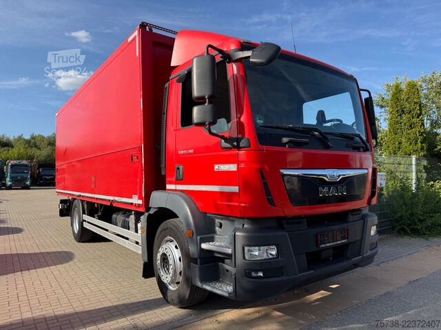 Вантажівка для напоїв MAN TGM 18.340 Getränkewagen Ewers Schwenkwandaufbau
