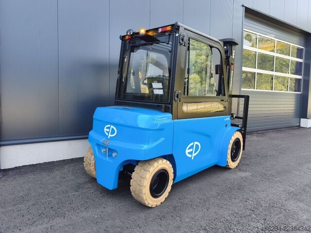 Stivuitor frontal EP CPD50L1 NEUMASCHINE