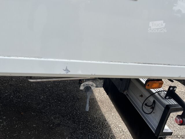 BE-SZM Iveco Daily 40C18 300 BE-Combi Koeling 1905 kg laadve...