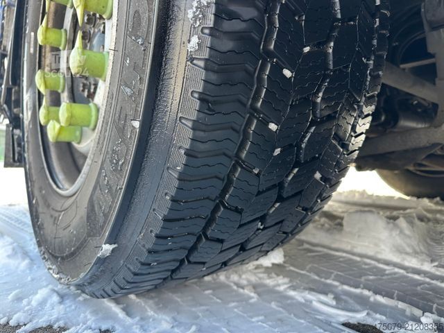 Garbage truck MAN TGS 26.320 / Haller M22 X 1 + Schüttung / Sperr