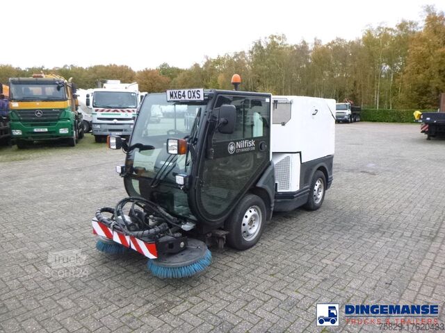 Barredora Nilfisk City Ranger CR3500 street sweeper