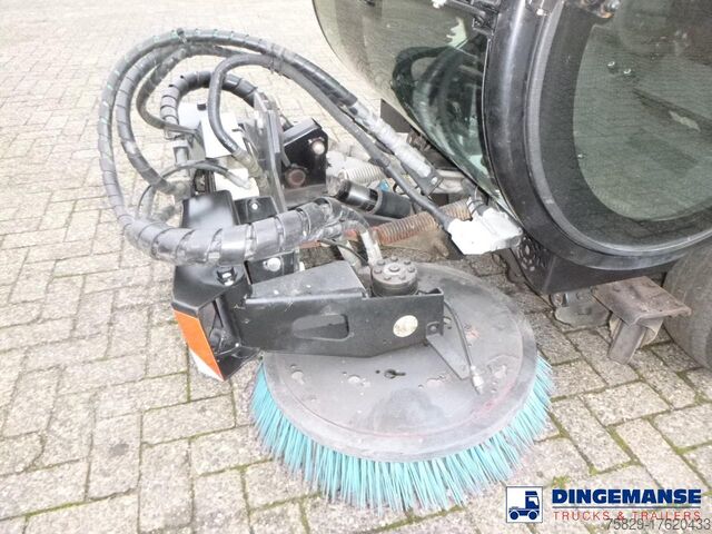 Barredora Nilfisk City Ranger CR3500 street sweeper