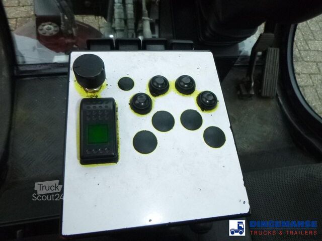 Barredora Nilfisk City Ranger CR3500 street sweeper