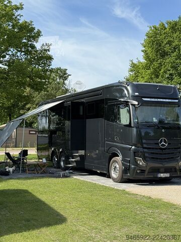 INTERHORSE korirakentaja - asuntoauto Mercedes-Benz ACTROS L GIGA LINER - Reisemobil