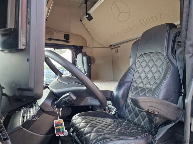 Resväska Mercedes-Benz Actros 2545 6x2*4 - Box with sidedoors - Loadli...