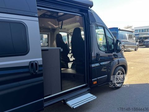 Автодім Carado Camper Van 640