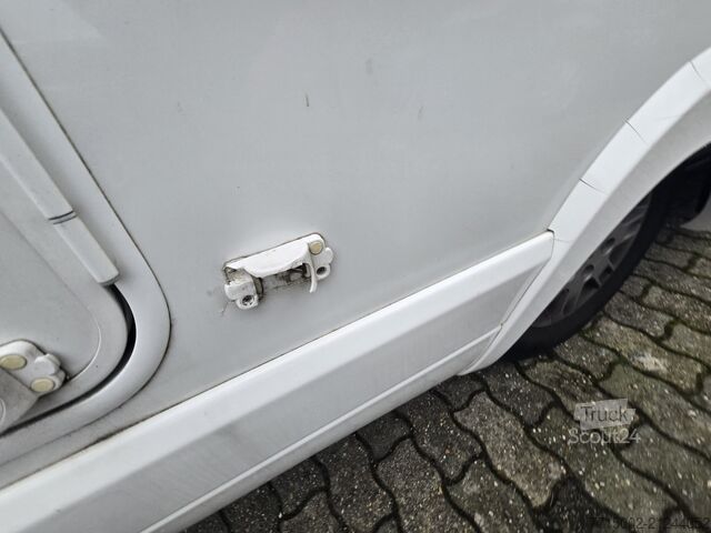 Polintegriran avtodom Ahorn 690 Plus