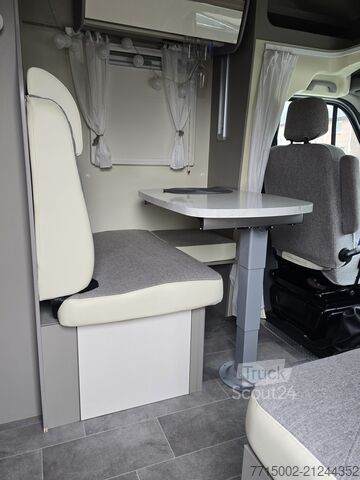 Polintegriran avtodom Ahorn 690 Plus