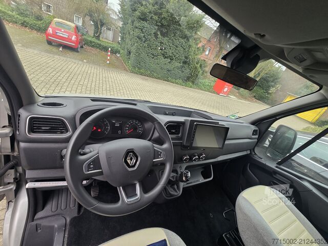 Polintegriran avtodom Ahorn 690 Plus