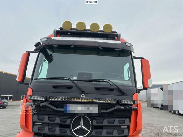 Система крюкообразных рычагов Mercedes-Benz Arocs 8x4 fully plow rigged hook truck w/ underlyi