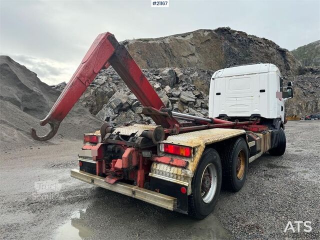 Система крюкообразных рычагов Scania R164 6x4 Hook truck.
