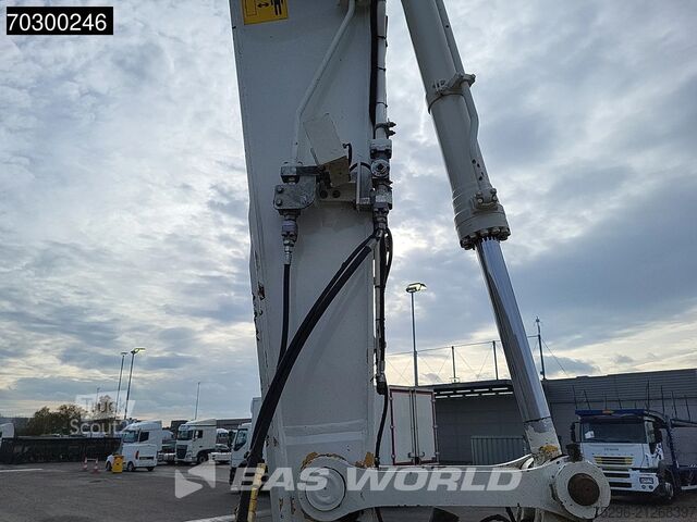 Pelle sur chenilles Komatsu PC210 LC-10 Trimble GPS + Rototilt