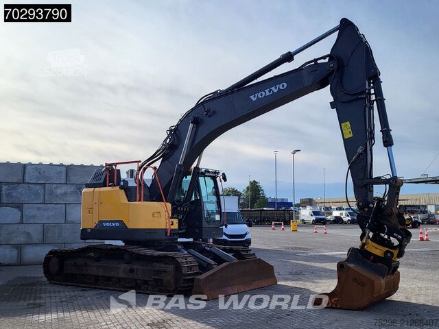 Crawler excavator Volvo ECR355 E L Blade - Tiltrotator - 2 Buckets