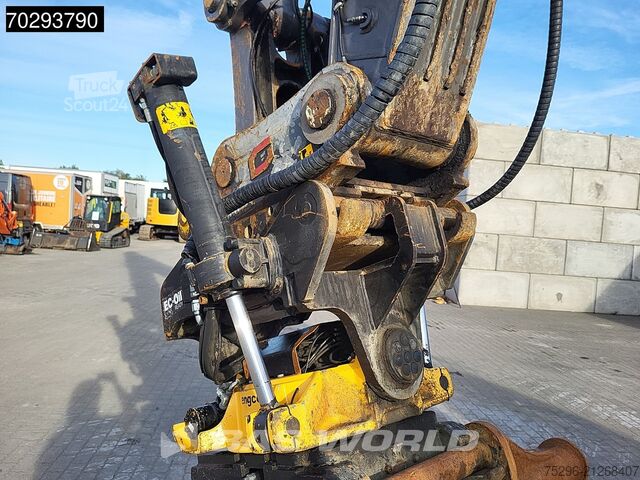 Crawler excavator Volvo ECR355 E L Blade - Tiltrotator - 2 Buckets